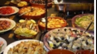 Turks buffet: Döner schotel, Sis kebab, Rijst en meer
